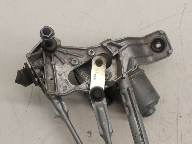 1490242 00 A 2020-2023 Tesla Y MY Front Windshield Wiper Linkage Motor & Module 1490242-00-A