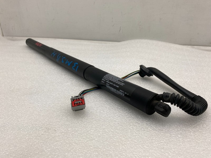 600661000B ⭕ 12-20 Tesla Model S Rear Right Liftgate Trunk Power Shock Strut 6006610-00-B