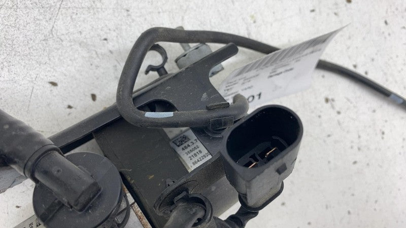 2019 BMW 530E G30 Hybrid Electric Brake Vacuum Pump Assembly 343368806