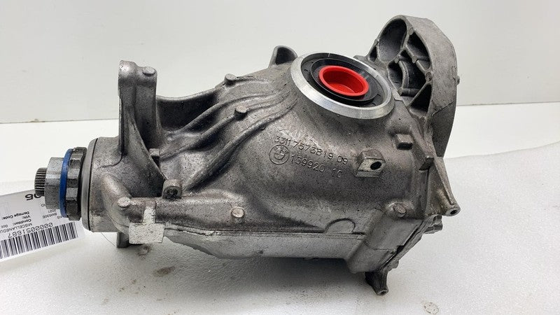 7573819 09 2021 BMW 530e G30 Rear Axle Differential Carrier Assembly 7573819 09 OEM