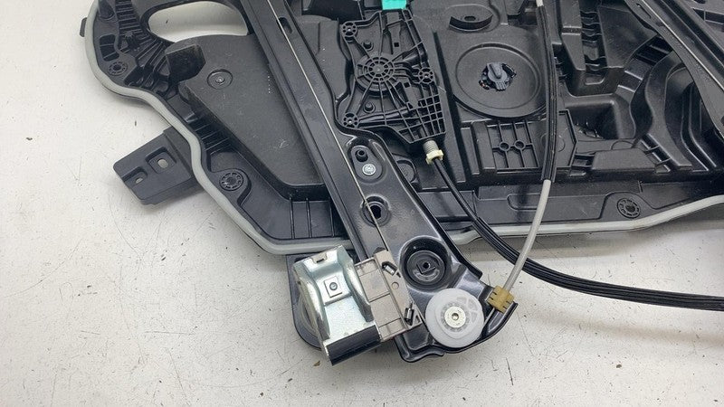 ⭕20-24 Model Y Front Right Door Window Regulator & Motor w/ Carrier 14