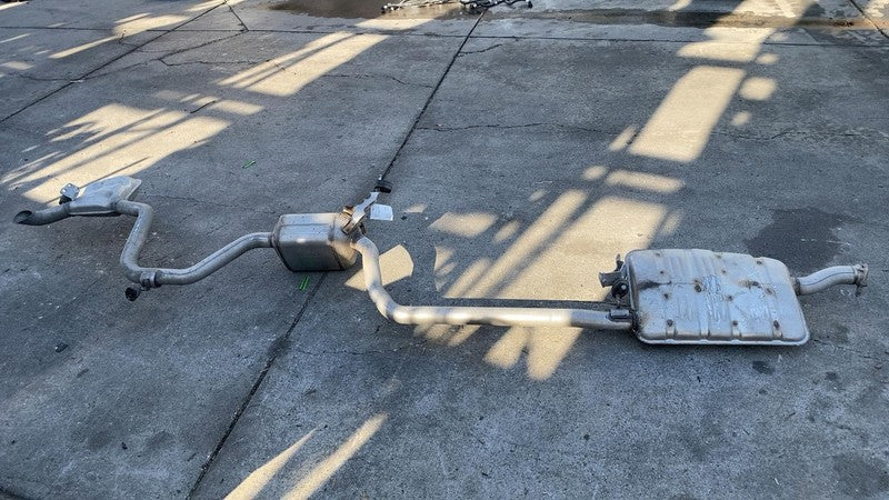 ⭕ 2017-2024 Chrysler Pacifica Exhaust Muffler Pipe & Resonator FWD Assembly OEM