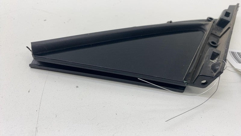 ⭕16-20 Model X Front Right Side Door Quarter Applique Corner Glass Cov