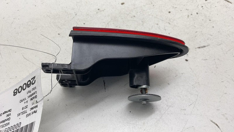 ⭕ 2016-2025 Tesla Model X Rear Right Taillight Tail Lamp Reflector 102