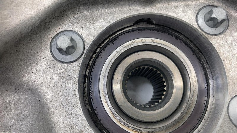 ⭕ 2018-2022 Mercedes C-Class C300 W205 Rear Right Spindle Knuckle Hub Assembly