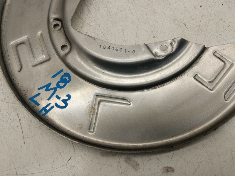 1044661 B ⭕ 2017 2018 2019 2020 Tesla Model 3 Front Brake Dust Shield Assembly 1044661-B