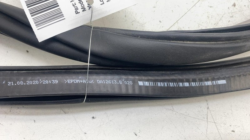 4KE833721 ⭕ 2019-2023 Audi e-Tron Rear Right Door Body Weatherstrip Rubber Seal 4KE833721