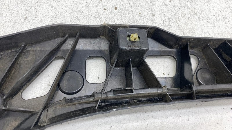 51777387348 2017-2022 BMW 530e Rear Right Skirt Rocker Molding Panel Support Mount Bracket