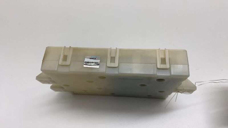 A1669025607 2016-2019 Mercedes-Benz GLE350 GLS450 SAM Signal Activation Control Module OEM