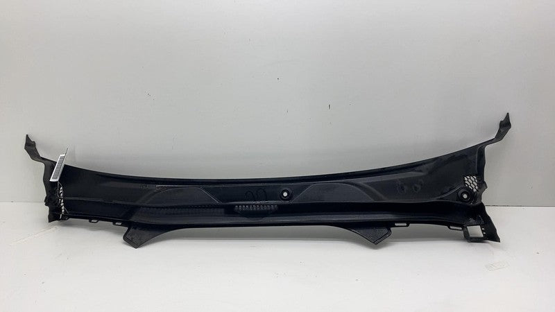 51717388714 2018-2023 BMW 530e B46X Windshield Wiper Cowl Panel Grille Cover OEM 51717388714
