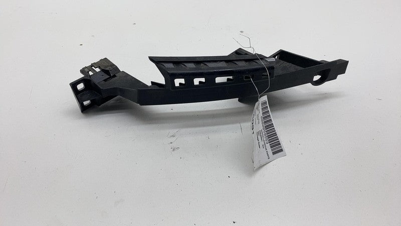 9Y0 807 572 E ⭕ 19-24 Porsche Cayenne Front Right Headlight Outer Head Lamp Bracket 9Y0807572E