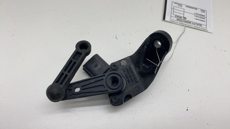 142097400B 2021-2024 Tesla Model S X Rear Driver Side Air Suspension Height Sensor Left OEM