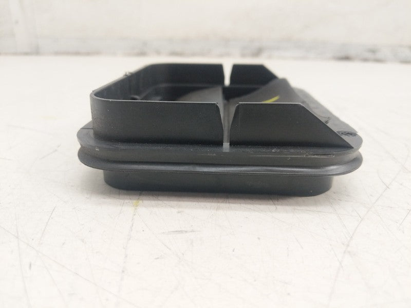 ⭕ 12-20 Tesla Model S Rear Quarter Panel Rubber Flap Extractor Air Ven