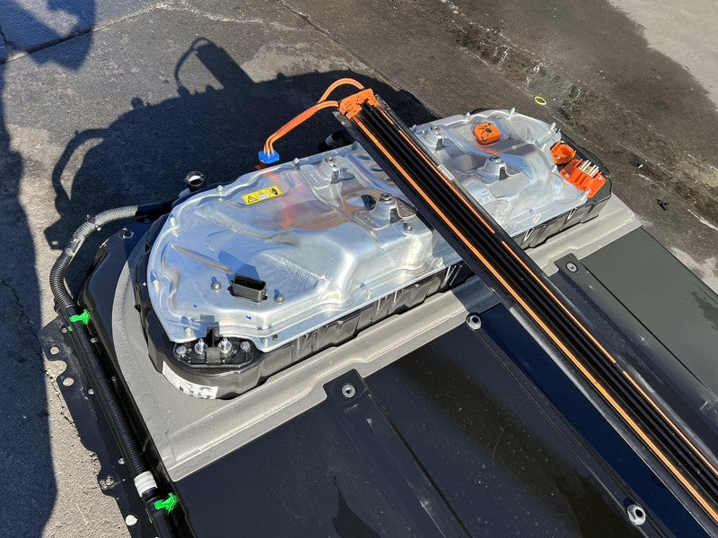 1104428-00-M ⭕ 2019 Tesla Model 3 Standard Range Plus Battery Pack 1104428-00-M (PARTS ONLY)