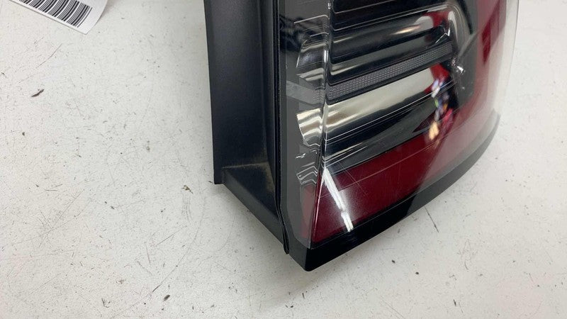 150208700D ⭕ 21-24 Tesla Model Y Rear Right Taillight Outer Lamp On Quarter RH 1502087-00-D