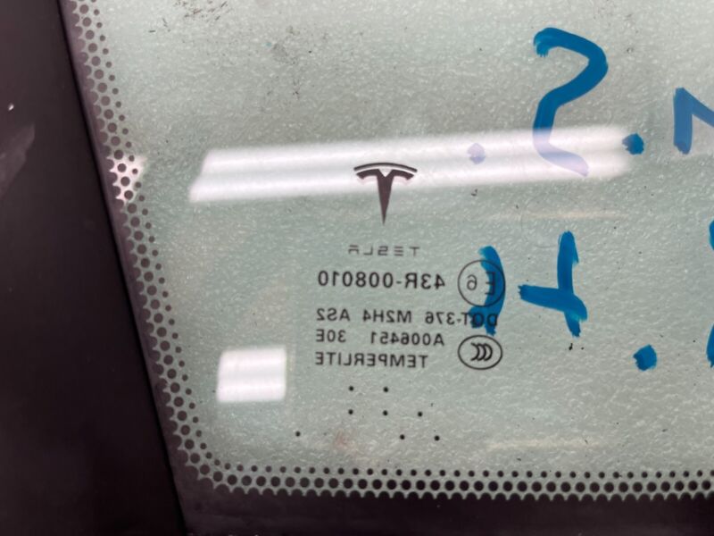 E6 43R-008010 2012-2020 Tesla Model S Rear Passenger Side Quarter Fixed Glass Right Assembly
