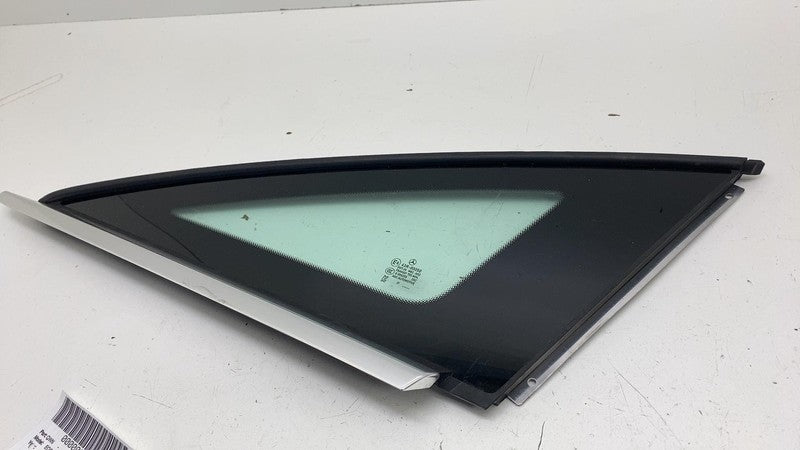 E6 43R-00050 ⭕ 2022 EQS 450+ V297 Rear Passenger Side Quarter Fixed Door Window Glass Right