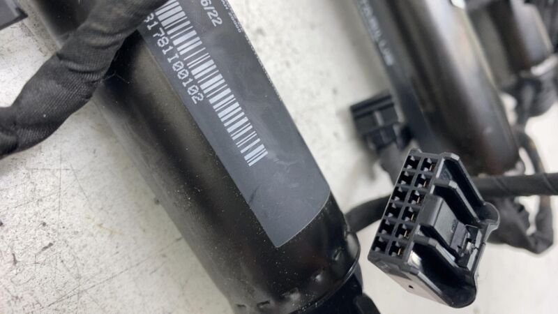106344000F 16-23 Model X Front & Rear Door & Liftgate Power Strut 1063440-00-F/1063441-00-F