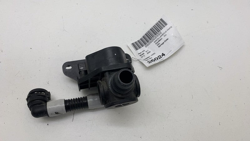 PT00017706-D ⭕2022-2024 Rivian R1T A/C Heater Cooling Control 1-way Valve w/ Hose PT00017706D