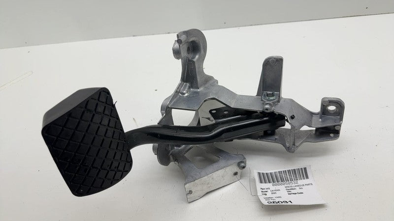 4M1.723.117.E ⭕ 2018-2024 Porsche Cayenne Brake Foot Stop Pedal w/ Mount Bracket 4M1723117E