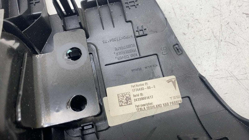 1077826-00-E ⭕ 24-25 Tesla Model 3 Front Right Lower Knee Safety Airbag Module 1077826-00-E