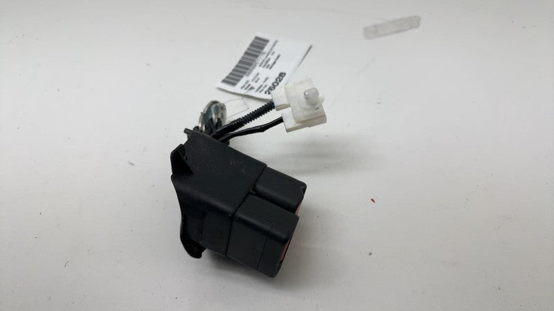 ⭕ 2018 2019 2021 2022 Toyota C-HR Rear Left & Center 2nd Row Seat Belt