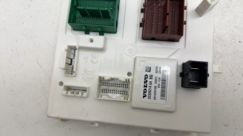 32320214 ⭕ 2021-2023 Polestar Polestar 2 Body Computer Control Module BMC Unit 32320214