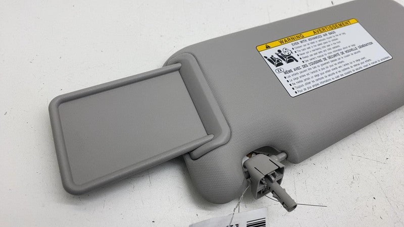 TW202-84000 ⭕ 2023-2024 Toyota Prius Front Passenger Side Sun Visor Right OEM TW202-84000