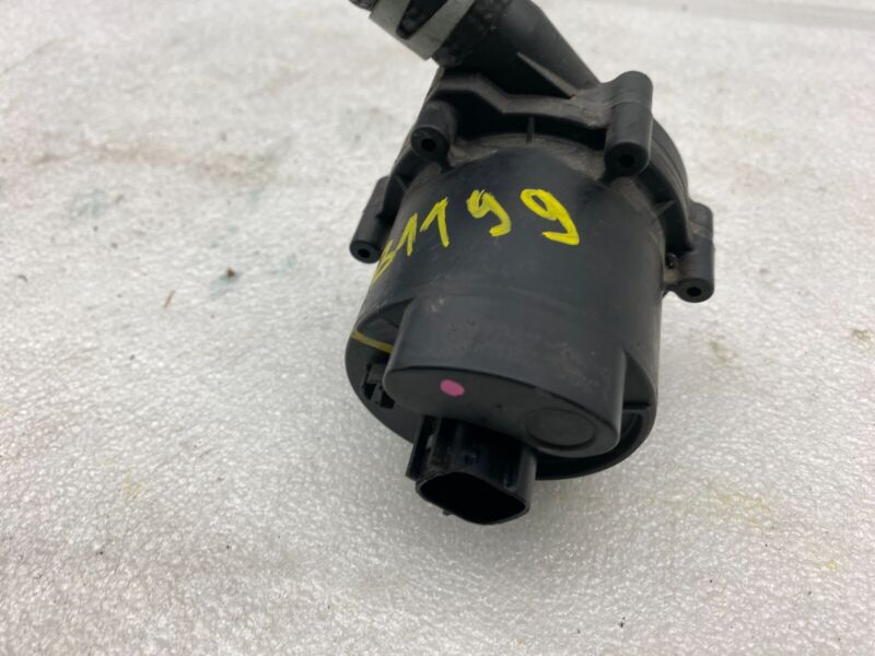 Does Not Apply 2016-2020 Tesla Model S X Front Auxilliary Electric Cooling System Coolant Pump