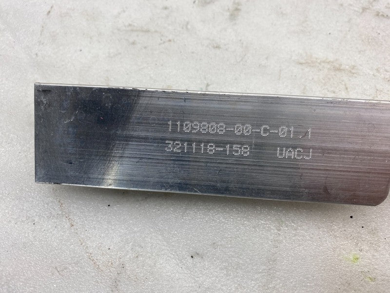 1109808-00-C ⭕ 2017-2023 Tesla Model 3 Battery Beam Bracket Holder Support Brace 1109808-00-C