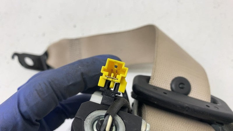 ⭕ 2010-2016 Mercedes Benz E350 E-Class Rear Right Seatbelt Retractor Assembly