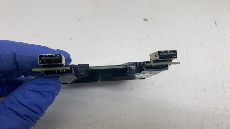1121700-00-C ⭕ 2017-2023 Tesla Model 3 Rear USB Connector Module Unit Assembly 1121700-00-C