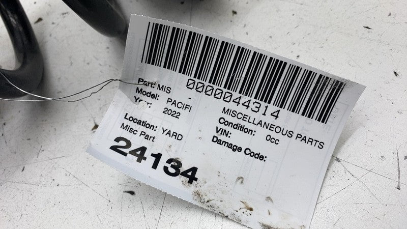 68231034-AA 2017-2024 Chrysler Pacific Rear Side Right Suspension Coil Spring FWD 68231034AA