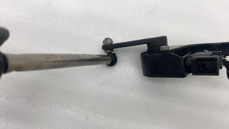 P11 SSRF00 00 ⭕2022-2024 Lucid Air Front Suspension Height Level Sensor Assembly P11-SSRF00-00