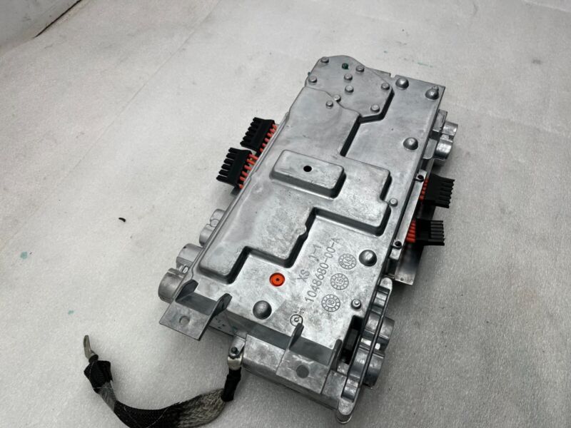 2012-2015 Tesla Model S MS 1-Phase High Voltage Junction Box Dual Motor Assembly