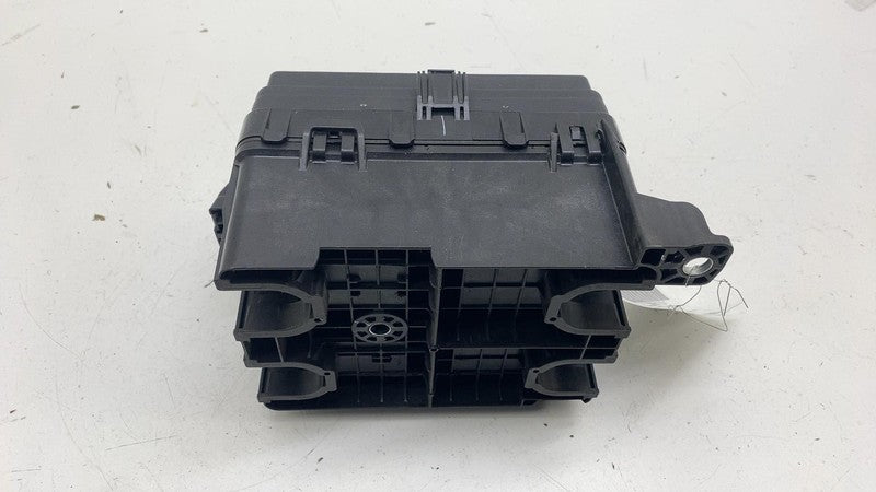 87832673 ⭕ 2023-2025 Chevrolet Silverado 1500 Engine Fuse Relay Junction Box OEM 87832673