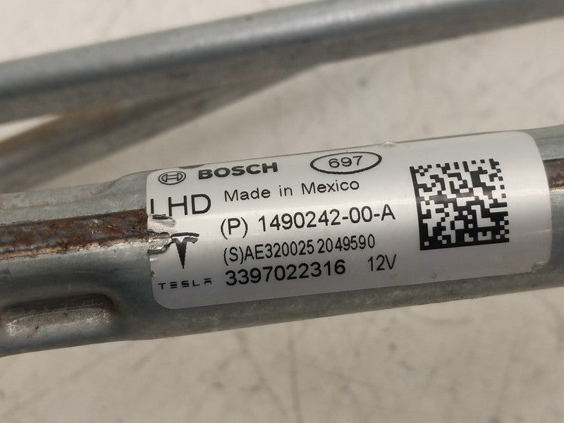 ⭕ 2020-2024 Model Y Front Windshield Wiper Linkage Motor & Module 1490