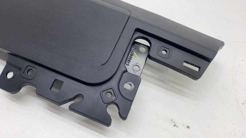 1077826 00 D ❇️17-23 Tesla Model Y 3 Right Knee Airbag Passenger Safety Module RH OEM 1077826