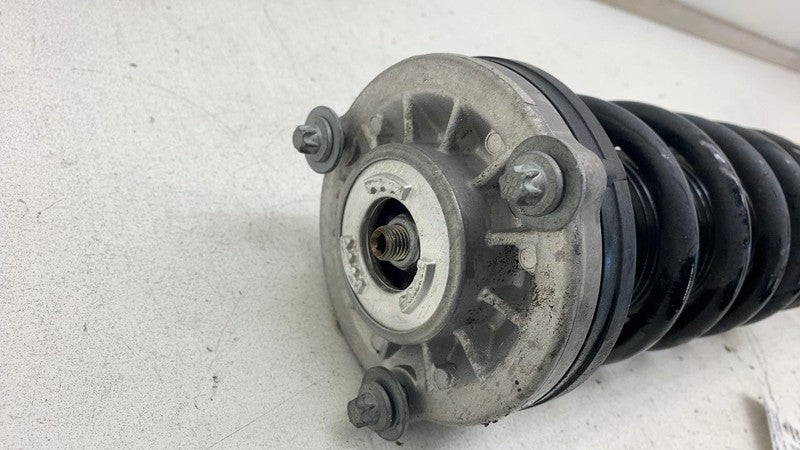 686119903 2018-2023 BMW 530e Front Driver Side Suspension Strut Shock Absorber Left LH RWD