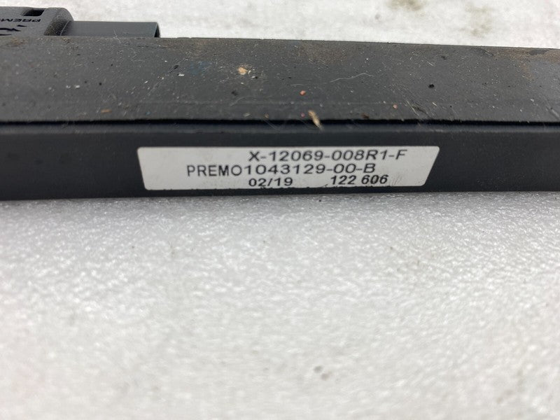 1043129 00 B ⭕ 2016-2020 Tesla Model X Rear Bumper Keyless Passive Entry Antenna 1043129-00-B