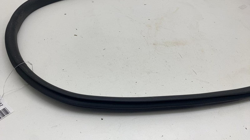 ⭕ 20-24 Model Y Rear Right Primary Body Weatherstrip Rubber Seal RH 14
