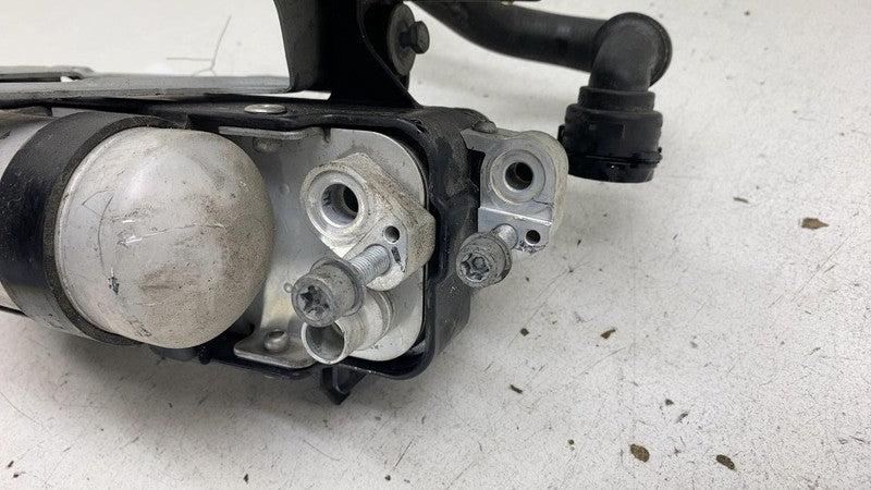 9109858 2018-2020 BMW 530e Engine A/C Coolant Air Conditioning Condenser w/ Drier & Pipe