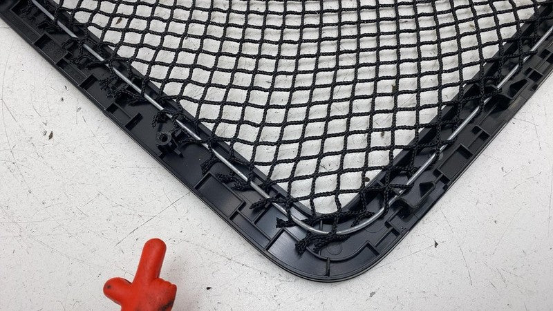 PT00869673 E ⭕ 2025 Rivian R1S Left & Right Seat Map Net Pocket PT00869673-E / PT00869676-E