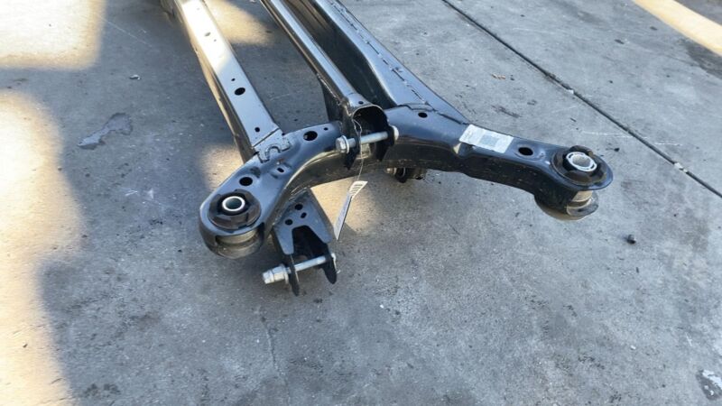 20226516150 2017-2024 Chrysler Pacifica Rear Undercarriage Subframe Crossmember Cradle FWD