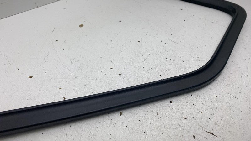 ⭕22-25 Rivian R1S Front Driver Side Door Interior Garnish Trim Left PT