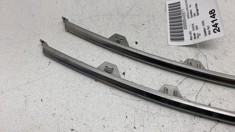 865A2CV010 2022-2024 Kia EV6 Front Left & Right Bumper Splitter Strip Chrome Trim Molding