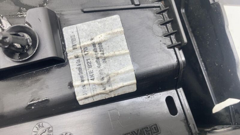 4KE821942 ⭕ 19-23 e-Tron Front Right Under Hood Engine Bay Cowl Panel Trim Cover 4KE821170