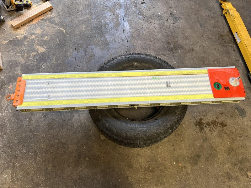 2021-2023 Tesla Model 3 Y Long Range Battery Module 1609298-00-A Assem