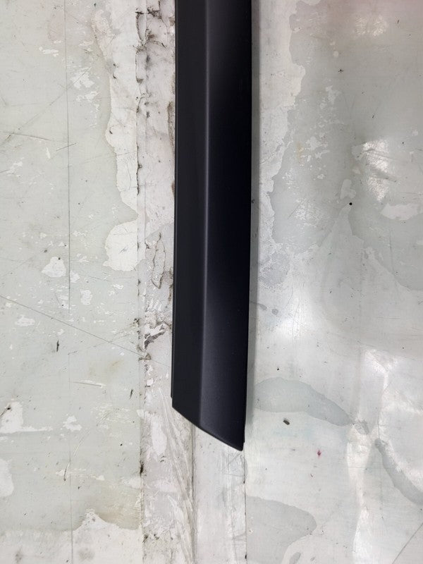149571300B ⭕ 20-24 Tesla Model Y Rear Side Door Outer Belt Window Seal Right 1495713-00-B