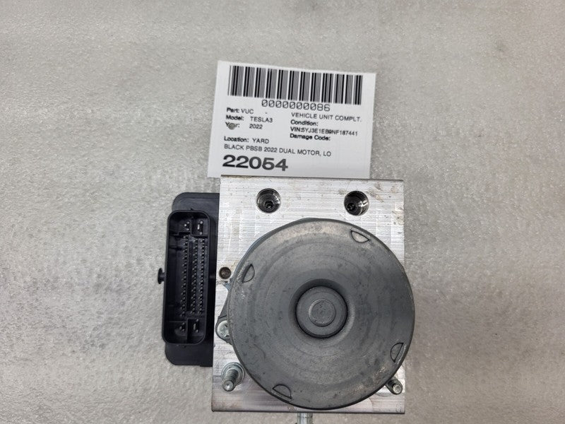 1044745-00-B ⭕ 17-23 Tesla Model 3 Anti-Lock Brake System ABS Pump Module Unit 1044745-00-B